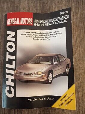 Chilton General Motors Repair Manual - Silver Car Illustration